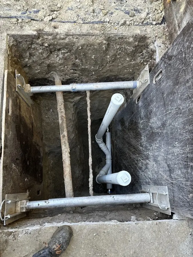 Experienced plumber completing Gas Line Repair work in South Riding